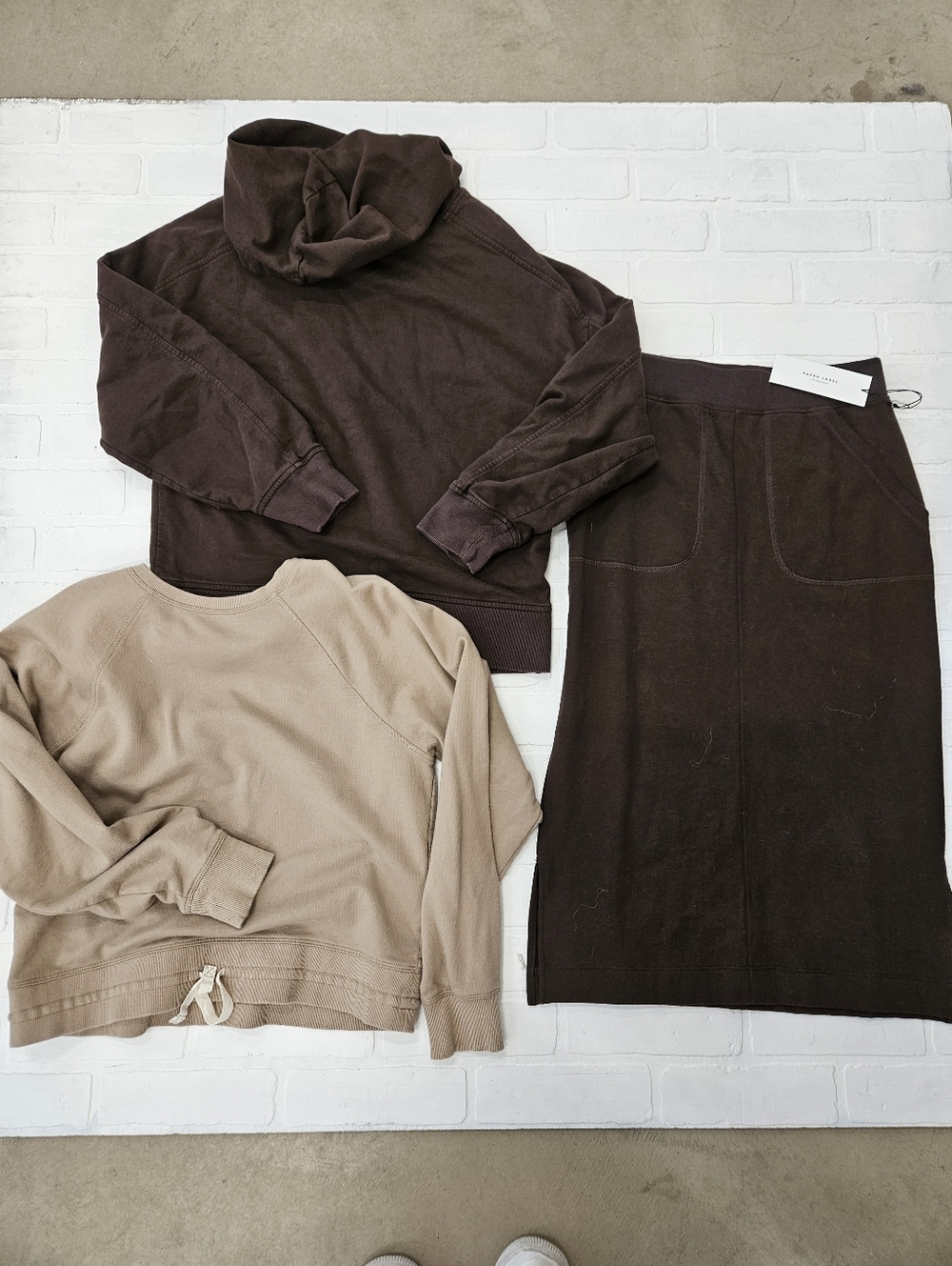 Set Of Two Sweatshirts And Skirt